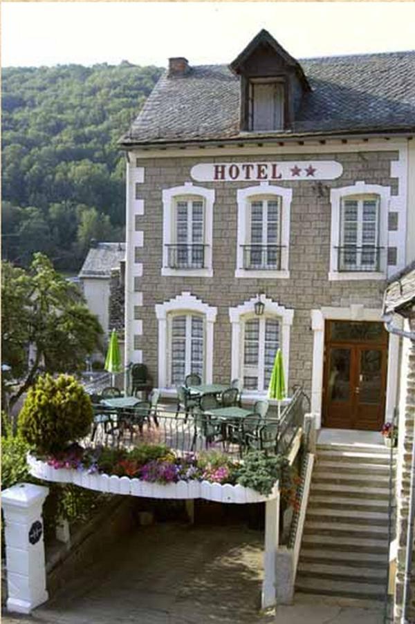 旅行者酒店 Saint-Chély-dʼAubrac 外观 照片
